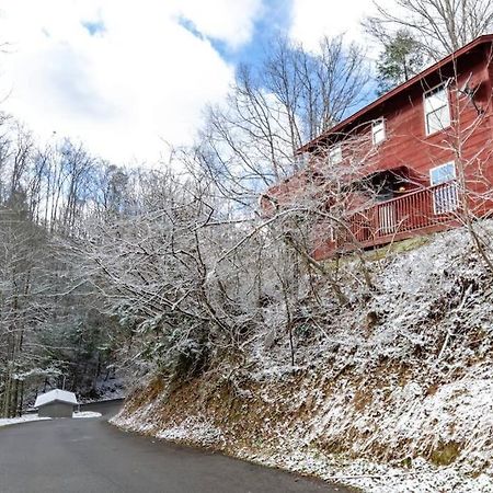 Cozy Cabin W/Hot Tub & Wifi In Gatlinburg Villa Exterior photo